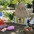 Виріб «Будиночок в селі» (фотозвіт)   «Будиночок в селі» Невеликий розповідь про те, як ми, співробітники дитячого саду, брали участь у виставці виробів, виготовлених своїми